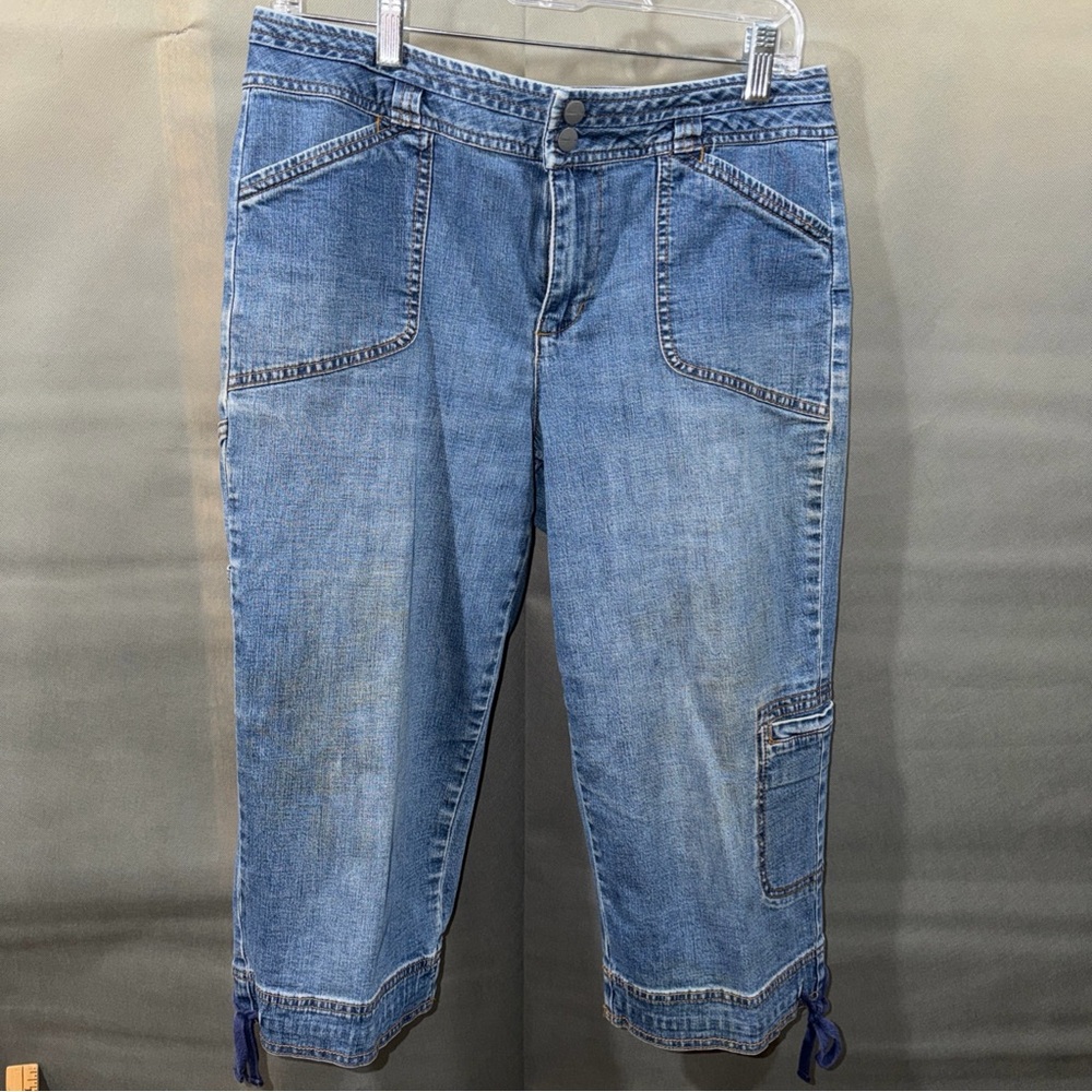 Coldwater Creek Women's Size 10P Slightly Distressed Capri Denim Jeans